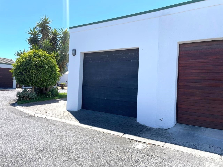 2 Bedroom Property for Sale in Table View Western Cape